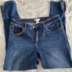H&M skinny stretch jeans with zippers at ankles sz 8